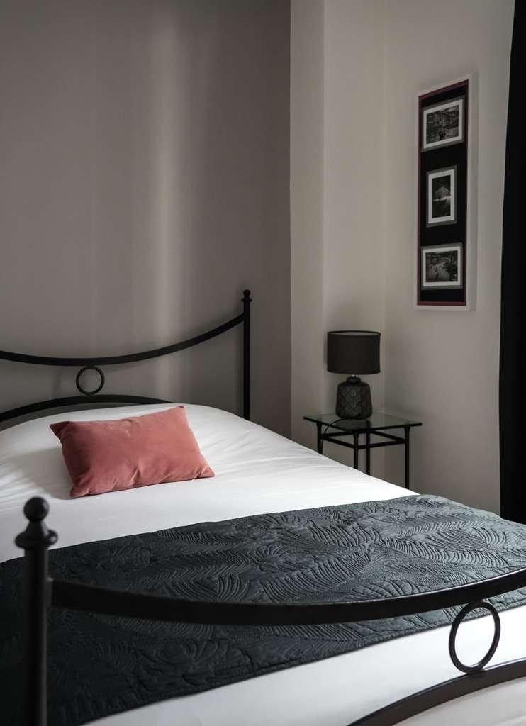 Celenya Hotel Toulon Pokoj fotografie
